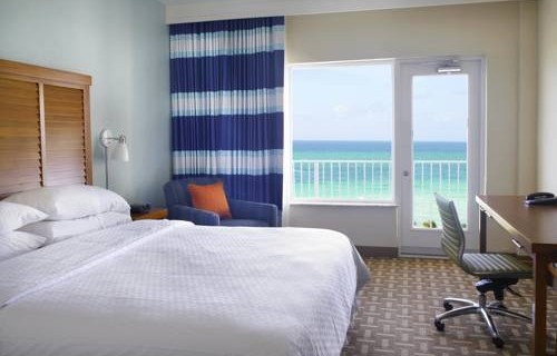 Four Points Sheraton Oceanfront Miami Beach  bedroom