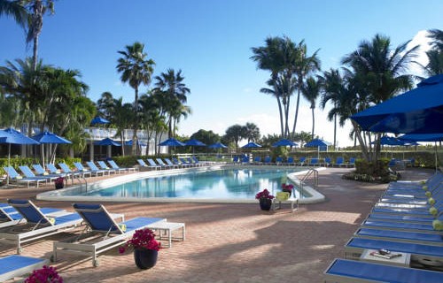 Four Points Sheraton Oceanfront Miami Beach pool
