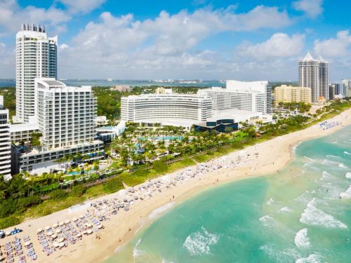 Fontainebleau Resort | Fontainebleau Resort Miami Beach boardwalk and beach Fontainebleau Resort Miami Beach boardwalk and beach