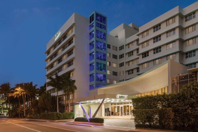 Radisson Resort Miami Beach formerly Four Points by Sheraton Miami Beach